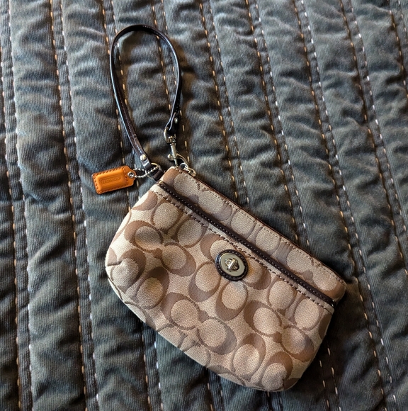 Coach Park Signature Wristlet - Picture 2 of 8
